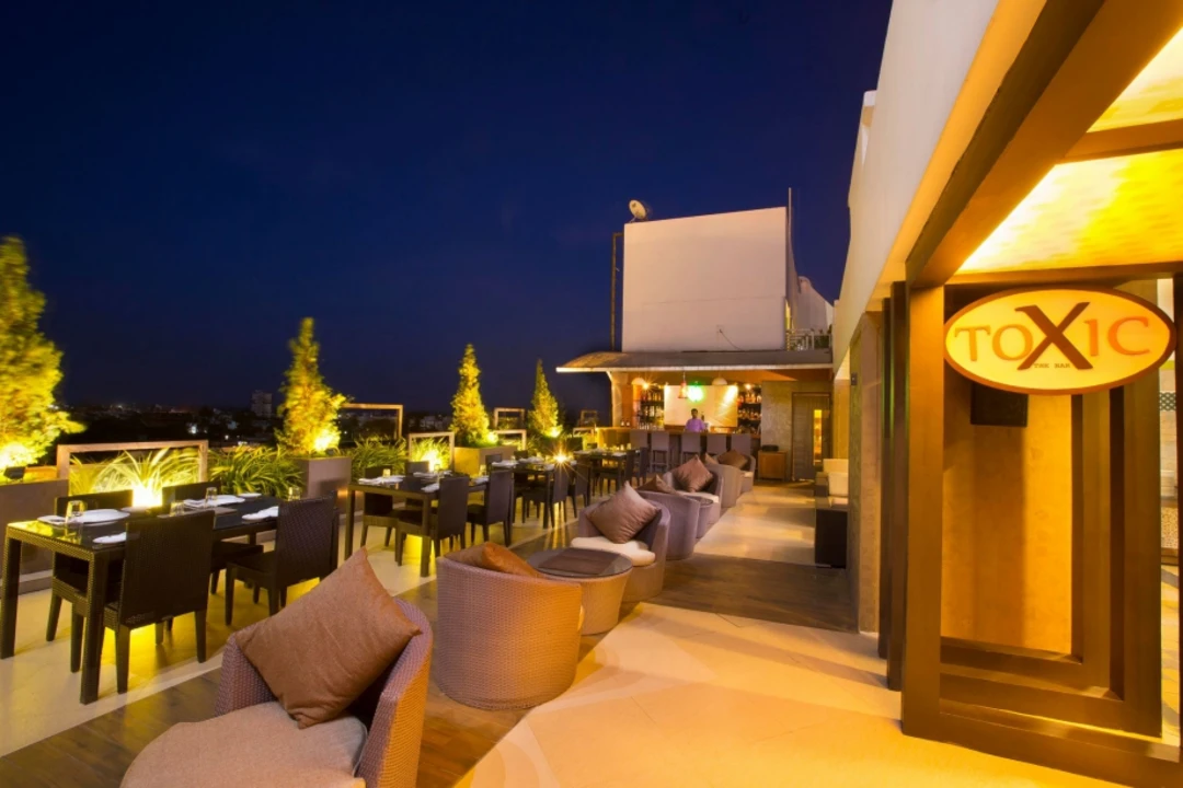 Rooftop Restaurant with sky view